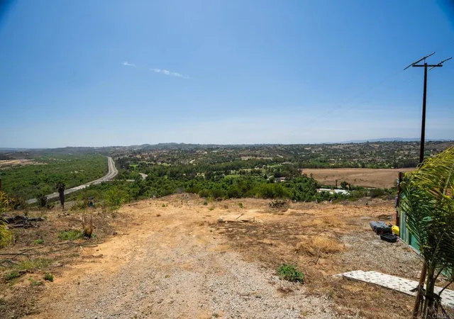 3rd image of 3503 Monserate Hill Rd, Fallbrook, CA 92028 | MLS# PTP2604450