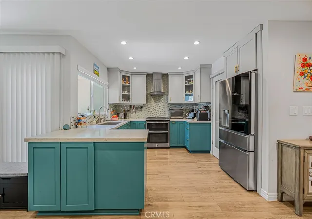 Photo 3 of Townhouse for sale at 22170 James Alan Cir #1, Chatsworth, CA 91311 | MLS# SR26121771 | Listing updated on 2026-09-28