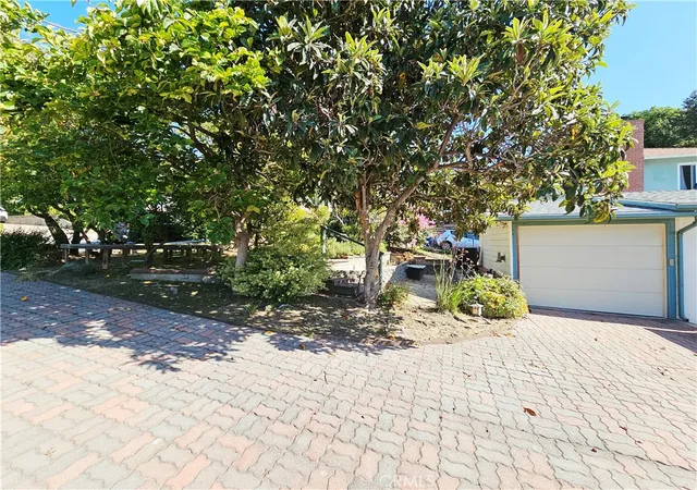 Photo 2 of Single family home for sale at 186 5th Avenue, Monrovia, CA 91016 | MLS# GD26125997 | Listing updated on 2026-06-11