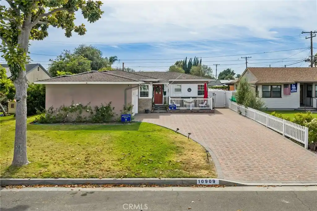 Photo 1 of Single family home for sale at 10909 Gladhill, Whittier, CA 90604 | MLS# PW26126366 | Listing updated on 2026-06-16