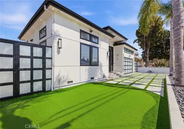 Homes for sale in Torrance, CA | 23118 Pennsylvania Ave, Torrance, CA 90501 | MLS# SB26124408