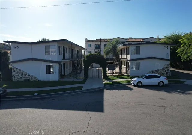 3rd image of 119 S Fahrion Pl, Anaheim, CA 92805 | MLS# OC26126398