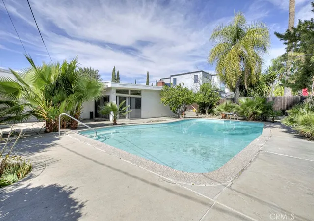 Homes for sale in Porter Ranch, CA | 10412 Reseda, Porter Ranch, CA 91326 | MLS# SR26125911