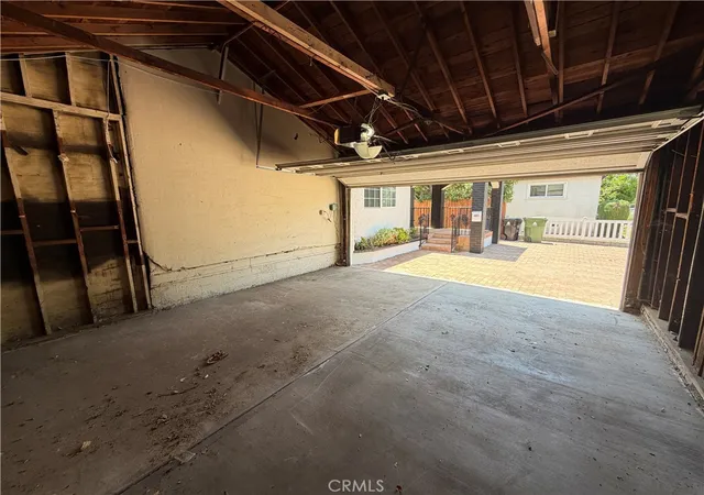 Homes for sale in Reseda, CA | 6654 Capps Ave, Reseda, CA 91335 | MLS# CV26112921