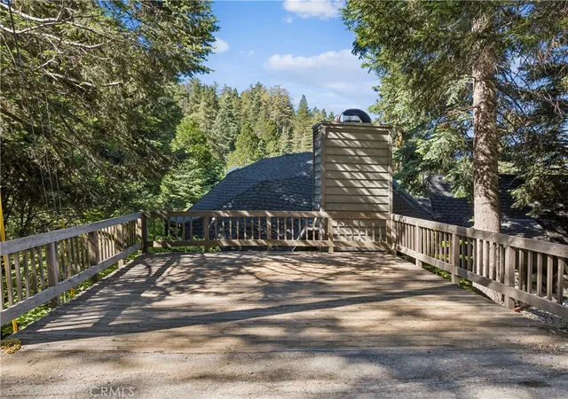 Photo 3 of Single family home for sale at 781 Lake, Skyforest, CA 92385 | MLS# IG26124318 | Listing updated on 2026-09-12