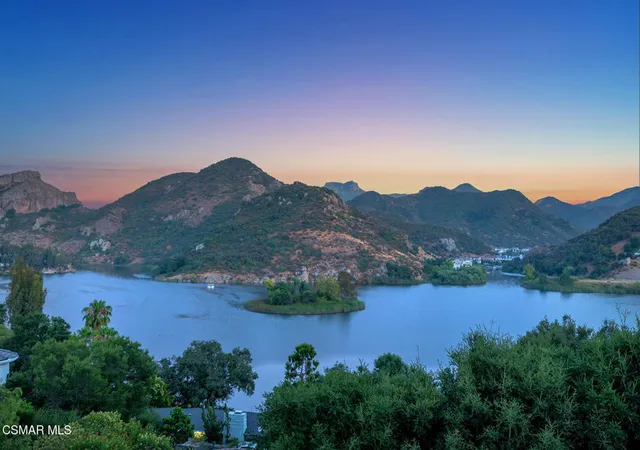 2nd image of 483 Lake Sherwood Dr, Westlake Village, CA 91361 | MLS# 226002707