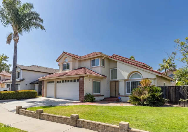 Homes for sale in Oxnard, CA | 2011 Lennox Ct, Oxnard, CA 93030 | MLS# V1-36918
