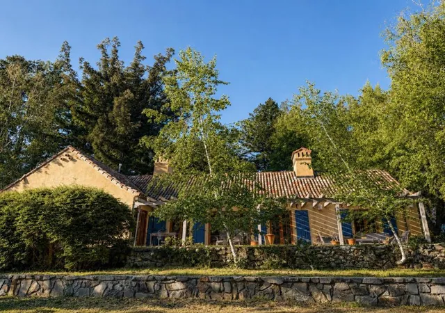 Photo 3 of Sale Pending at 18516 Skyline Blvd, Los Gatos, CA 95033 | MLS# ML82050479 | Listing updated on 2026-10-05