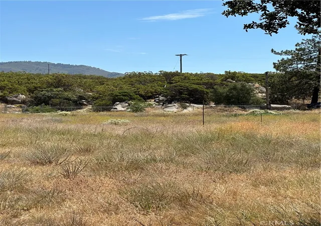 3rd image of 38700 Thomas Rd, Hemet, CA 92544 | MLS# SW26126634