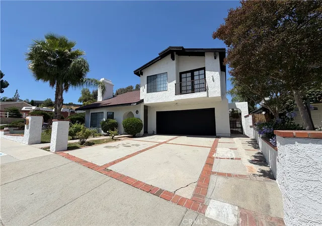 Homes for sale in Valencia, CA | 27589 Elder View Dr, Valencia, CA 91354 | MLS# CV26119669