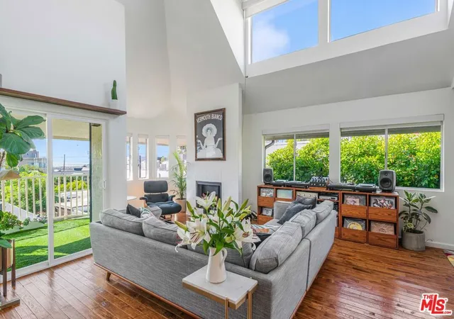 Homes for sale in Marina Del Rey, CA | 24 Westwind St #C, Marina Del Rey, CA 90292 | MLS# 26844879