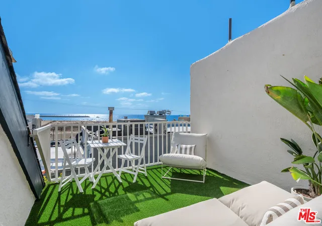 Homes for sale in Marina Del Rey, CA | 24 Westwind St #C, Marina Del Rey, CA 90292 | MLS# 26844879