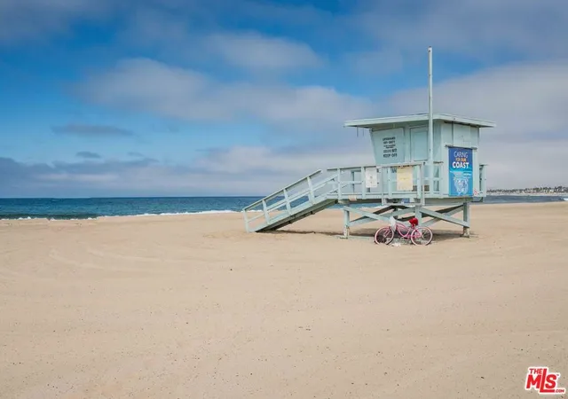 Homes for sale in Marina Del Rey, CA | 24 Westwind Street, Marina Del Rey, CA 90292 | Houzeo