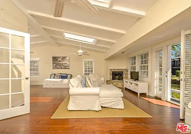 2nd image of 2323 Grand Canal, Venice, CA 90291 | MLS# 26843233