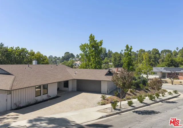 Homes for sale in Topanga, CA | 3159 Voltaire Dr, Topanga, CA 90290 | MLS# 26844861