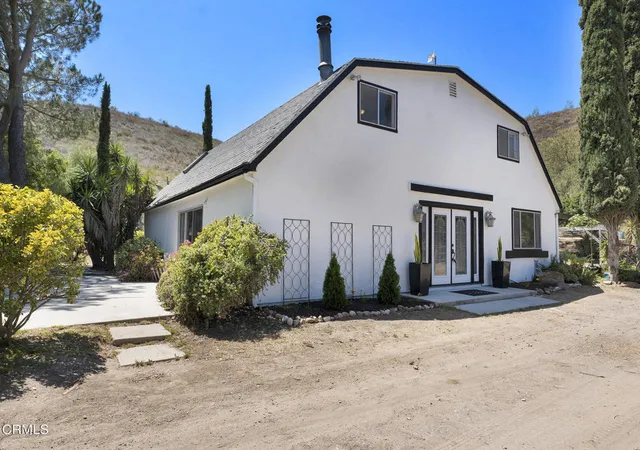 Photo 3 of Single family home for sale at 7905 Balcom Cyn Rd, Somis, CA 93066 | MLS# V1-36923 | Listing updated on 2026-09-23