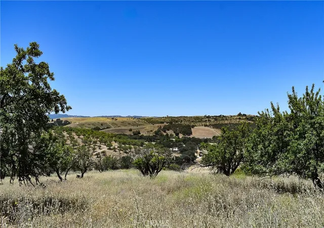 2nd image of 4565 S El Pomar, Templeton, CA 93465 | MLS# NS26126718
