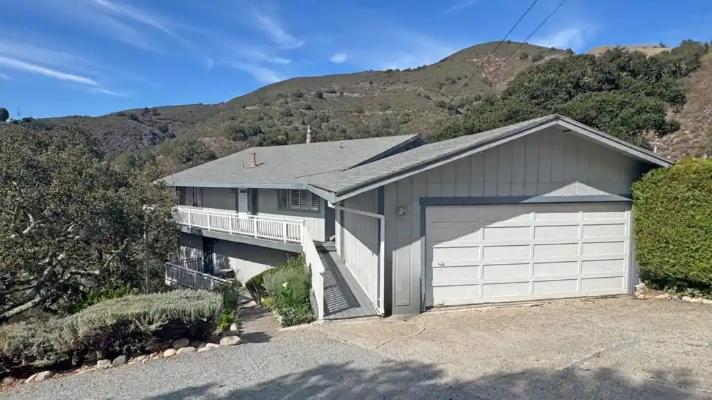 Photo 1 of Single family home for sale at 471 Country Clb Dr, Carmel Valley, CA 93924 | MLS# ML82050507 | Listing updated on 2026-10-20