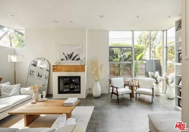 4th image of 844 California Ave, Venice, CA 90291 | MLS# 26845865