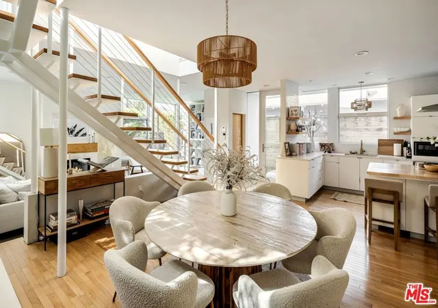 5th image of 844 California Ave, Venice, CA 90291 | MLS# 26845865