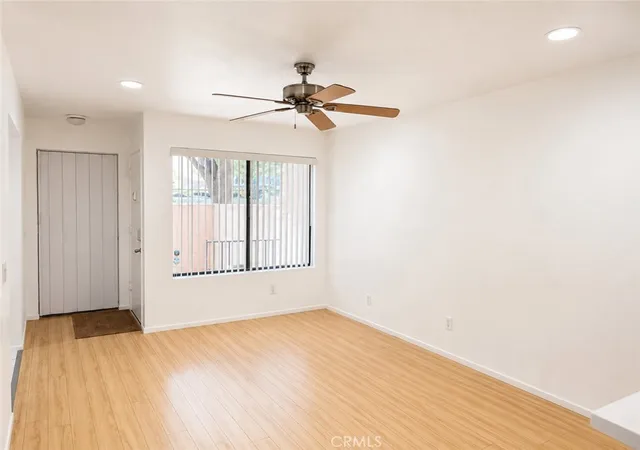 3rd image of 1849 E Avenue J4, Lancaster, CA 93535 | MLS# SR26125992