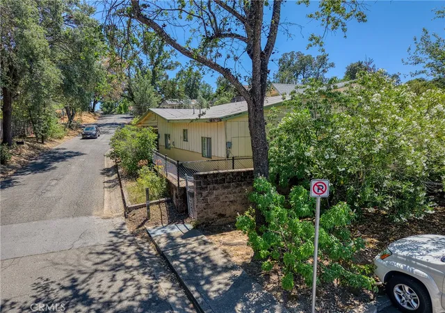Photo 2 of Single family home for sale at 955 Pool, Lakeport, CA 95453 | MLS# LC26102448 | Listing updated on 2026-06-11