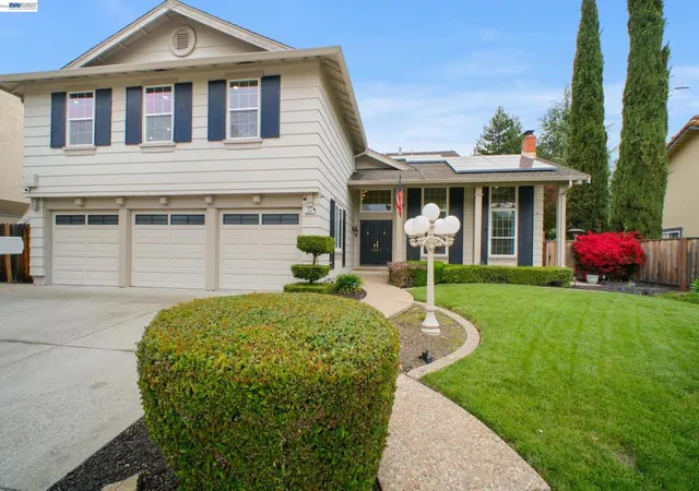 Homes for sale in San Ramon, CA | 604 Lomond Cir, San Ramon, CA 94583 | MLS# 41137854
