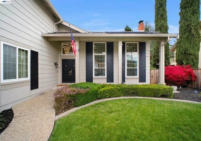 Homes for sale in San Ramon, CA | 604 Lomond Cir, San Ramon, CA 94583 | MLS# 41137854
