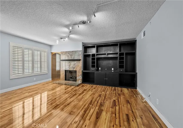 Photo 4 of Sale Pending at 42805 15th West, Lancaster, CA 93534 | MLS# SR26126947 | Listing updated on 2026-10-30