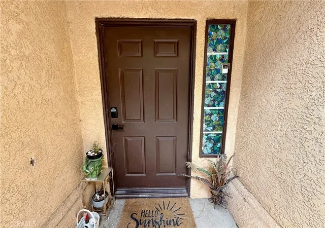 Photo 3 of Single family home for sale at 37635 Park Forest Ct, Palmdale, CA 93552 | MLS# SR26123235 | Listing updated on 2026-10-02