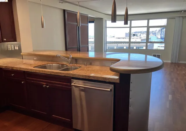 Photo 3 of Condo for sale at 403 Main St #801N, San Francisco, CA 94105 | MLS# 41137863 | Listing updated on 2026-10-08
