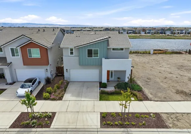 Homes for sale in Lathrop, CA | 17439 Harbor View Ave, Lathrop, CA 95330 | MLS# ML82050527