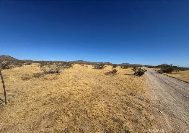 5th image of 0 Corbeau Trl, Oro Grande, CA 92368 | MLS# CV26127048