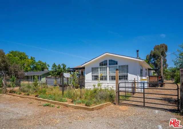 Photo 3 of Single family home for sale at 4916 Happy Valley Rd, Anderson, CA 96007 | MLS# 26845775 | Listing updated on 2026-06-18