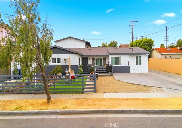 Photo 3 of Multi family home for sale at 6221 Corona, Bell Gardens, CA 90201 | MLS# DW26127087 | Listing updated on 2026-09-29
