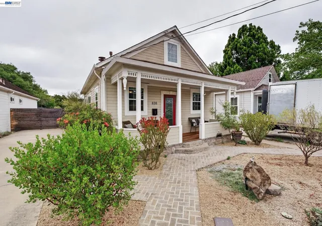 Homes for sale in Livermore, CA | 838 S I St, Livermore, CA 94550 | MLS# 41137875