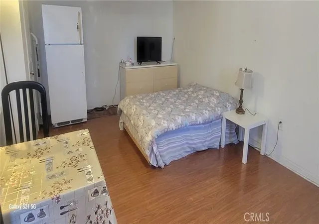 Photo 3 of House for sale at 807 E 21st Street, Los Angeles, CA 90011 | MLS# IG26126076 | Listing updated on 2026-08-05