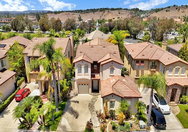 Homes for sale in Rancho Santa Margarita, CA | 33 Acanthus, Rancho Santa Margarita, CA 92688 | MLS# OC26125085
