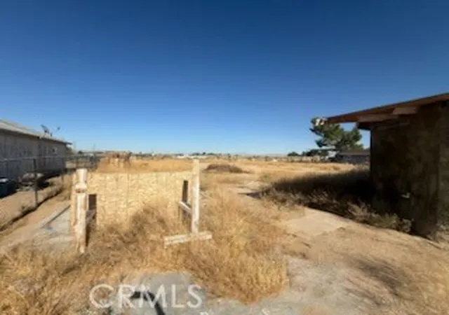 3rd image of 36827 Hillview Rd, Hinkley, CA 92347 | MLS# IG26127155