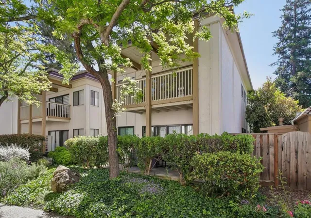 Homes for sale in Redwood City, CA | 1322 Woodside Rd, Redwood City, CA 94061 | MLS# ML82050538