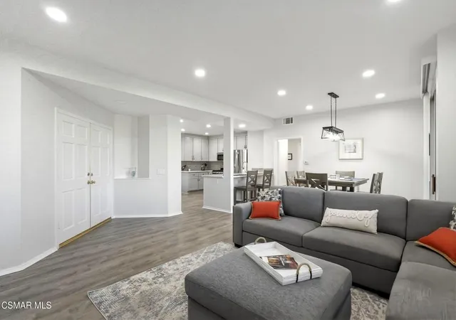 4th image of 280 Ridgeton Ln #A, Simi Valley, CA 93065 | MLS# 226002715