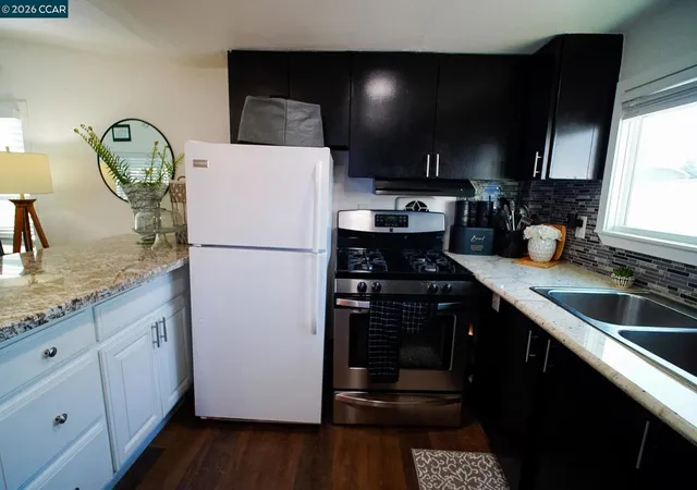 5th image of 3875 Castro Valley Blvd, Castro Valley, CA 94546 | MLS# 41137897