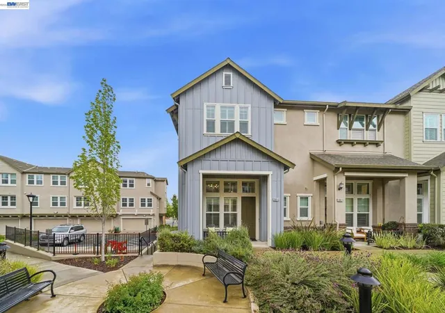 Homes for sale in Livermore, CA | 3941 Portola Cmn #6, Livermore, CA 94551 | MLS# 41137901