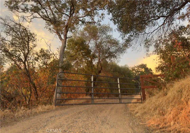 Photo 4 of Land for sale at 0 Buggy Whip Dr, Coarsegold, CA 93614 | MLS# FR26126709 | Listing updated on 2026-06-11