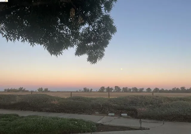 6th image of 3307 Wells Rd, Oakley, CA 94561 | MLS# 41137906