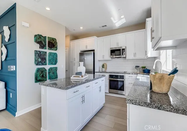 Homes for sale in Rialto, CA | 1350 Thunderbolt Ln, Rialto, CA 92376 | MLS# SW26127286