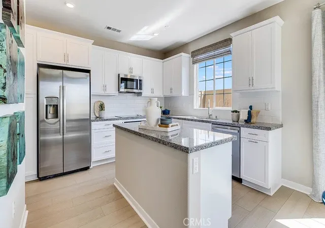Homes for sale in Rialto, CA | 1350 Thunderbolt Ln, Rialto, CA 92376 | MLS# SW26127286