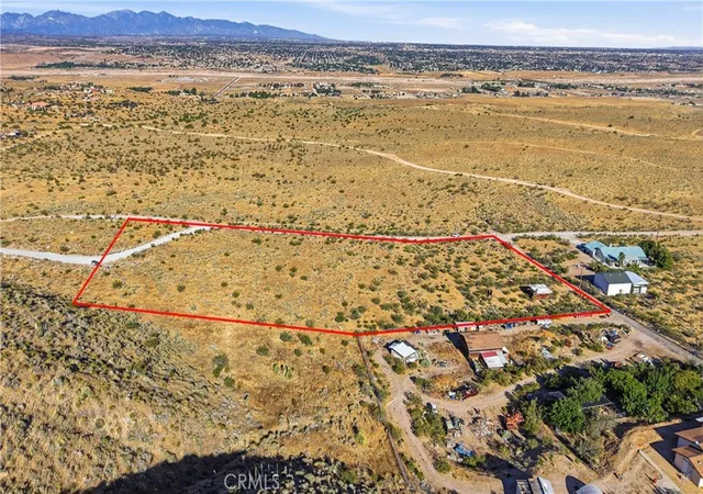 9th image of 8255 Kiowa Rd, Apple Valley, CA 92308 | MLS# HD26127308