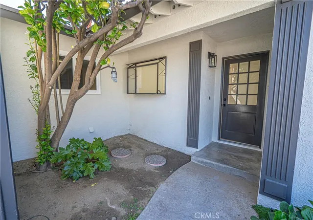 5th image of 22514 Los Tigres, Saugus, CA 91350 | MLS# SR26126593