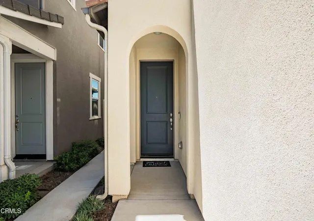 Homes for sale in Santa Paula, CA | 344 Campbell Ct, Santa Paula, CA 93060 | MLS# V1-36945
